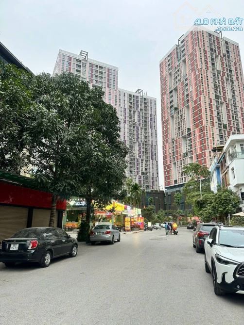 Bán nhà liền kề khu đô thị Văn Khê, Hà Đông, 85m2, 5 tầng, mặt tiền 5m, 18,7 tỷ.