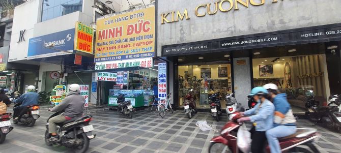Chính chủ bán nhà 2MT trước sau số 528 Đường 3 Tháng 2, Quận 10. (DT: 4x25m) 3 lầu - giá 3