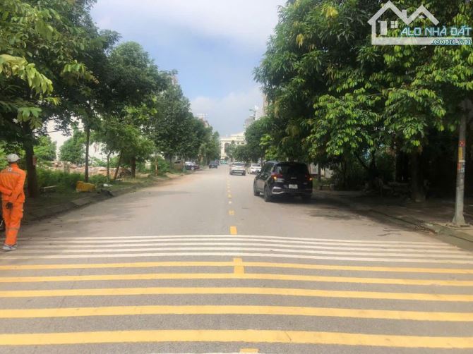 🏢Bán Nhà 4 Tầng Mặt Nguyễn Khắc Cần, Kinh Bắc Mt 4.5m Dt 81m2 Giá 11.5 Tỷ