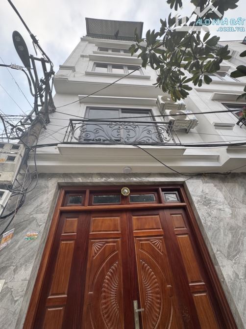 Nhà Văn Minh 37m2 mặt tiền 4m 5 tầng 6 ngủ cạnh trường học 3 bước ra khu đô thị 5 tỷ 5
