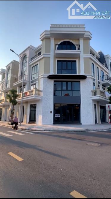Bán căn 4 tầng lô góc dự án Golden Point