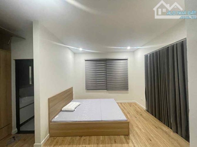 BÁN BIỆT THỰ THẠCH BÀN  LÔ GÓC - KINH DOANH  - 104m2,Gía 18 tỷ