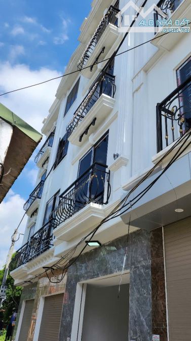 298 Ngọc Hồi,Tựu Liêt,ngõ 2.8m 5 tầng,sát chợ,4.8 tỷ