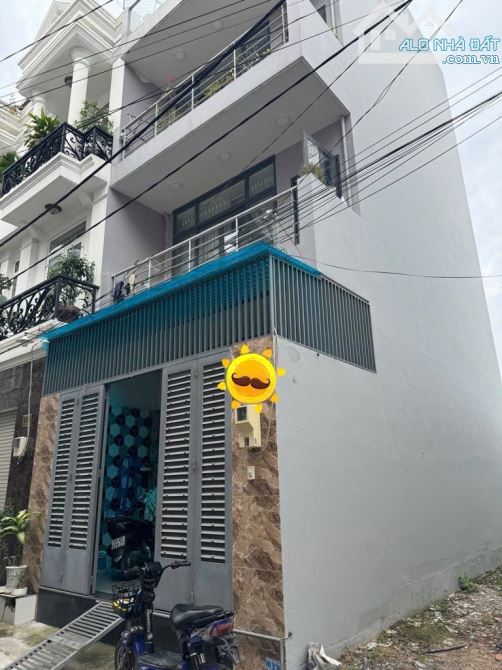 “BÁN NHÀ MỚI ĐẸP HBP BA TẦNG- HẺM XE HƠI 60M VUÔNG-4PN,4WC- N.H.Ỉ.N.G 6 T.Ỷ”