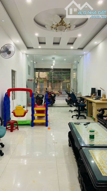 BÁN NHÀ 4 TẦNG MẶT ĐƯỜNG KHÚC HẠO – HẢI PHÒNG