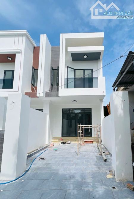 NHÀ CHÍNH CHỦ CẦN BÁN NGAY CÂY XĂNG 26. NHÀ SỔ RIÊNG - 100% THỔ CƯ.