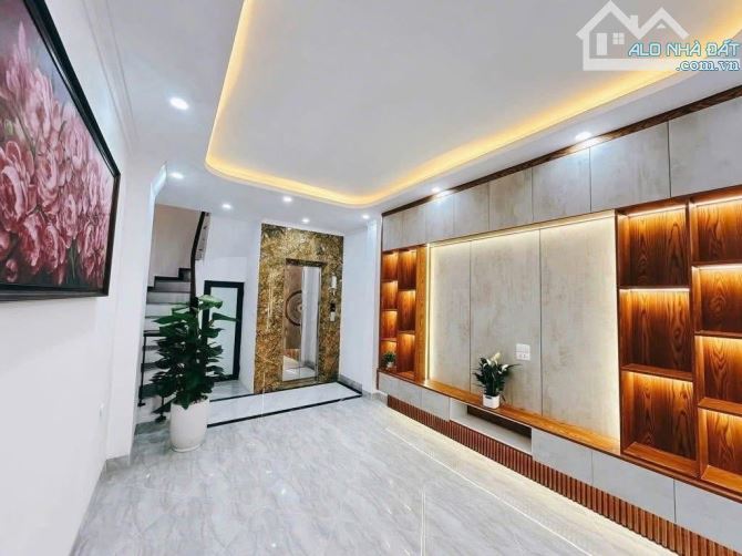 Bán nhà gần trục Tây Thăng Long-lô góc-thang máy- chỉ hơn 5 tỷ