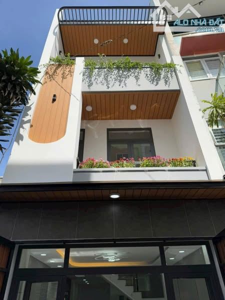 Nhà Mới Đẹp (ĐS1) Thống Nhất P16 Gò Vấp, HXH, 3 Tầng, 4 x 11, Sát Mặt Tiền, Giá 6 Tỷ Hơn