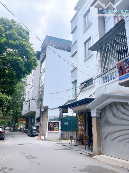 HÀNG HOT KHUẤT DUY TIẾN THANH XUÂN 81/95m 27,5TỶ 3 TẦNG MT 7,8m.Ô TÔ TRÁNH, 2 MẶT THOÁNG