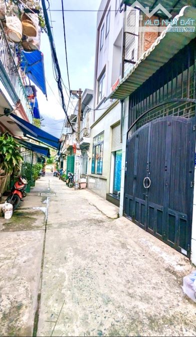 Nhà đẹp 2 tầng hẻm xe hơi 5m VỊ TRÍ SIÊU ĐẸP TẠI GÒ VẤP – Ngang rộng 6m. GIÁ HẤP DẪN