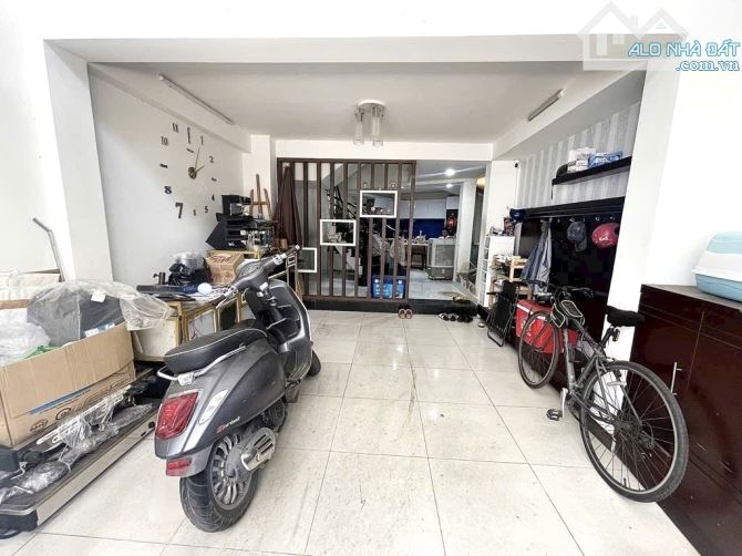 🏡💥GIẢM 500TR💥BÁN GẤP 🚘XE HƠI VÀO TẬN NHÀ💥NGUYỄN VĂN ĐẬU💥NGANG 4M.2🔥CHỈ 10.5TỶ