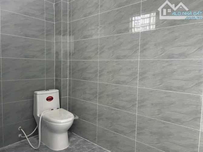Nhà Cấp 4 Xây Kiên Cố 4 x 25m Đường Xe Hơi Full Nội Thất Sẵn. Sổ Hồng Riêng Thể hiện đường - 10