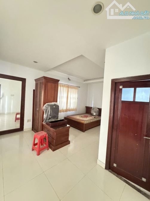 Bán Biệt Thự Góc 2MT Đường Nội Bộ Cao Lỗ -12m x 20.9m - 227.5m.2- 1  Hầm 1Trệt 3 Lầu F4 Q8 - 11