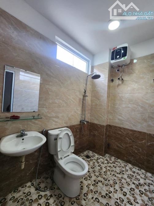 Hồ Tùng Mậu 37m. 5tầng. Nhà mới thiết kế hiện đại. Vị trí cực đẹp. 7,2 tỷ - 1