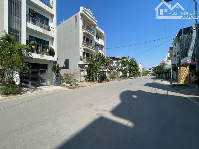 Bán Đất Phố Nguyễn Đồn 96,27m² Mặt Tiền 5.15m - 1