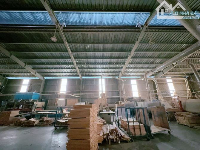 Bán xưởng góc 2 mặt tiền 1600m2 gần trạm thu phí Thiện Tân . - 1