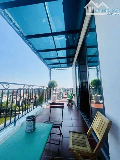 bán nhà lô góc mặt phố Long Biên, 100m x 7 tầng, mặt tiền 5.8m, view hồ, ôtô tránh, kinh - 1