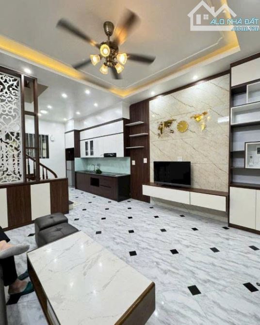 BÁN NHÀ DI TRẠCH_GIÁP ĐÔ THỊ, Ô TÔ ĐỖ CỬA, LÔ GÓC, 5 TẦNG, GIÁP VÀNH ĐAI 3,5, CHỈ 5X TỶ - 1