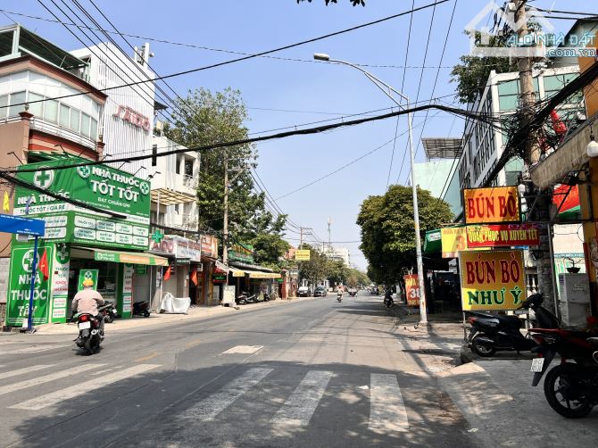 Bán Nhà MT Kinh Doanh Sầm Uất Đường Dương Đức Hiền dt 7x24 GIá 25 tỷ - 1