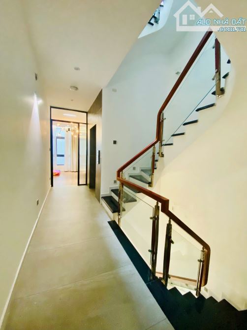 HXH Hoàng Hoa Thám, P13, Tân Bình – 5x18m – 4 Lầu Thang Máy – Gần Ga T3 CHỈ 18,5 - 1
