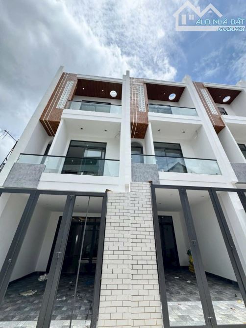 Nhà 3 tầng mới tại hẻm Vạn Xuân, Phường Buôn Ma Thuột - 1