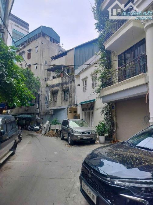 Bán nhà Tạ Quang Bửu ĐH BK - 31m2/5 tầng - ô tô đỗ cổng ngày đêm - 7,9x tỷ có bớt - 1
