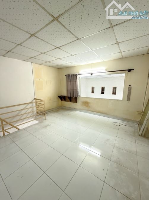 Bán nhà 2 tầng HXH ngang 4.1m, Đinh Tiên Hoàng, Phường 3, Bình Thạnh, giá nhỉnh 4 tỷ - 1