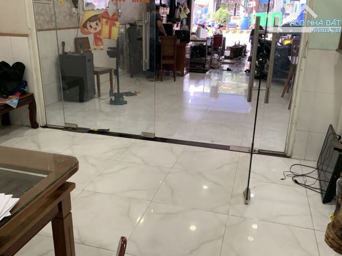 CẦN BÁN GẤP BÁN CĂN NHÀ PHỐ THUẬN AN MẶT TIỀN ĐT743C NGAY CẦU ÔNG BỐ QL13, NHỈNH 45TR/M2 - 1