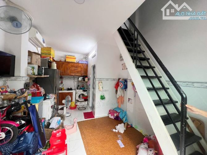 Bán nhà 2 tầng, dt 20m, Trường Chinh, Phường 14, Tân Bình, giá nhỉnh 2 tỷ - 1
