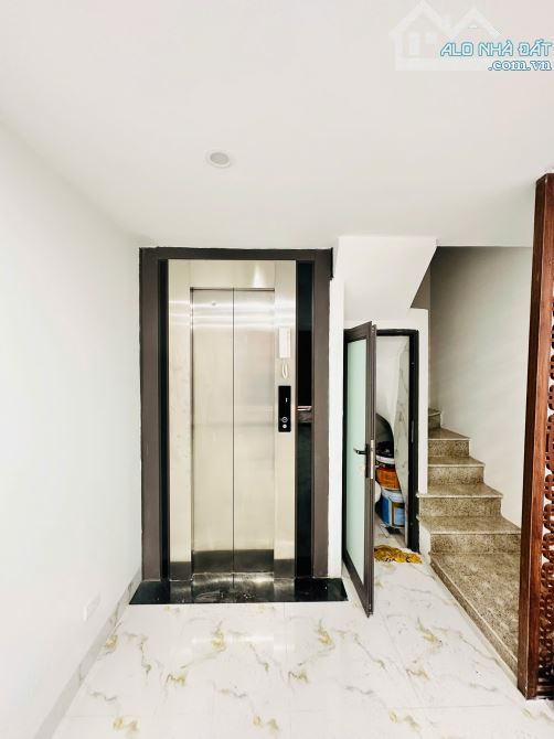 Bán Nhà Mới Đẹp Cổ Nhuế Bắc Từ Liêm cạnh Resco 39m 6 Tầng Thang Máy 8.7 Tỷ - 1