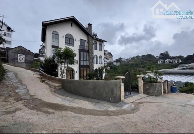 Bán Villa mới, view đẹp, 5 tầng, 10PN, thiết kế sang trọng HXH đường Tô Hiến Thành P.3 ĐL - 1