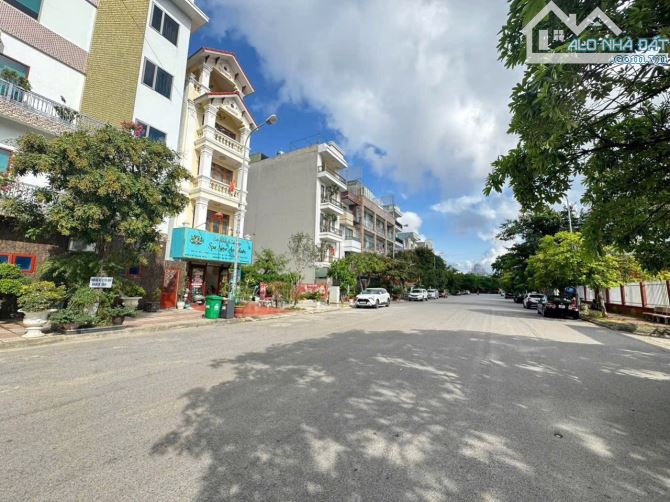 Bán lô đất mặt đường trần đông - hải an - hải phòng  dt 60m ngang 4m hướng đông bắc  vị tr - 1