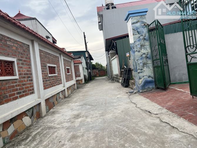 Bán lô đất vuông đẹp ,Sổ đỏ chính chủ 99m full .Mai Nội -Mai Đình - 1