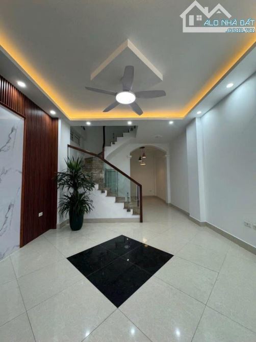 Nhà Đẹp Đức Giang 50m2 x 3 tầng chỉ hơn 5 tỷ sdcc nhận nhà ngay TL mạnh - 1
