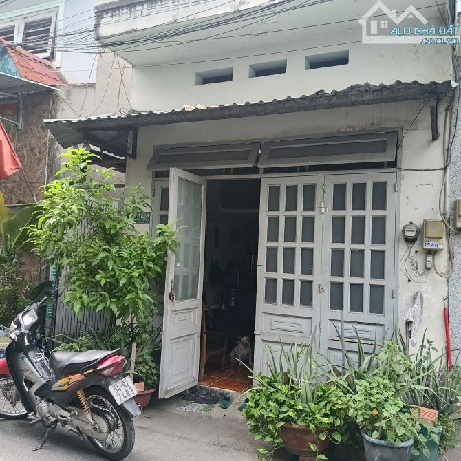 Dãy trọ hẻm tải ViP Nguyễn Ảnh Thủ, Tân Chánh Hiệp Q12, Giáp Huỳnh Thị Hai. DT 5*20m. Gấp - 1