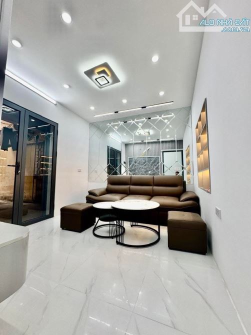 BÁN TẬP THỂ TÔN ĐỨC THẮNG 3 NGỦ - NGÕ TO-OTO ĐỖ CỬA-GIAO THÔNG KẾT NỐI ĐỈNH-Ở LÀ SƯỚNG. - 1