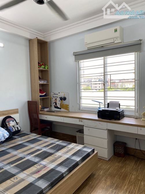 Siêu phẩm nhà Liền kề Ngô Thì Nhậm, Hà Đông. Mặt tiền 4x10m, 5 tầng, giá 18.6 tỷ còn TL - 1