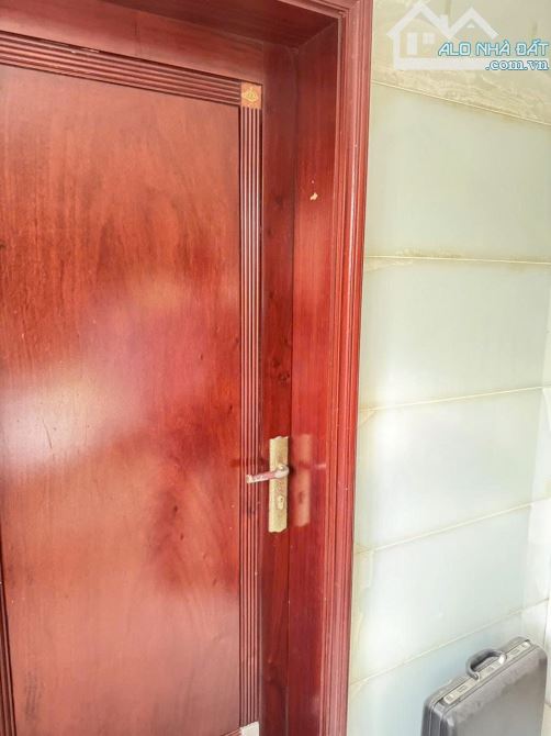 Bán Biệt Thự Gốc 2 MT - 227.5M- 12m X 20.09m- 1 Hầm 1Trệt 1 Lững 2 Lầu - 4PN -5WC -F4 Q8 - 14