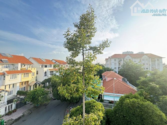 Bán Biệt Thự Góc 2MT Đường Nội Bộ Cao Lỗ -12m x 20.9m - 227.5m.2- 1  Hầm 1Trệt 3 Lầu F4 Q8 - 14