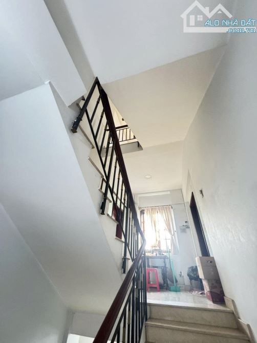 Bán Biệt Thự Gốc 2 MT - 227.5M- 12m X 20.09m- 1 Hầm 1Trệt 1 Lững 2 Lầu - 4PN -5WC -F4 Q8 - 15