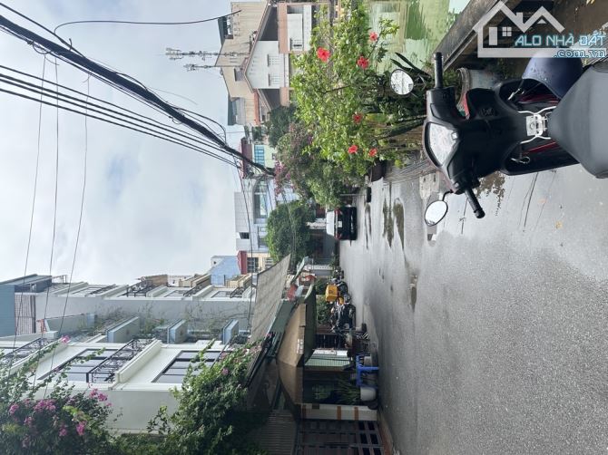 Đất vàng xây CCMN ô tô, 2 mặt ngõ , gần hồ, nở hậu tại Cầu Giấy - 2
