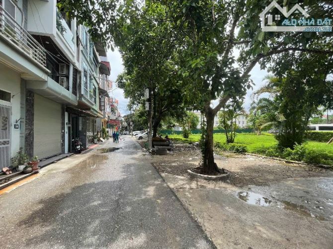 NGÔ GIA TỰ,LONG BIÊN 14tỷ 60m,LÔ GÓC Ô TÔ,NGÕ THÔNG,VIEW CÔNG VIÊN - 2