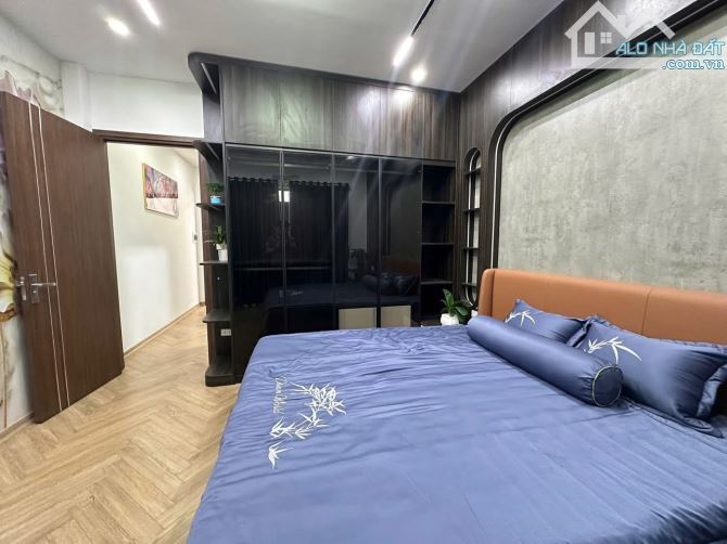 35/40m2 x 5 Tầng - Phố Kim Giang - Thanh Xuân - MT 3.5m - Giá 7.5 tỷ. - 2