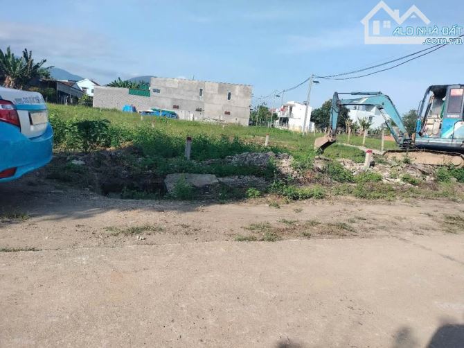 Ngộp Quá Bán Nhanh Đất-Gần Chợ Hàm Mỹ-Xã Tuyên Quang-Lâm Đồng-DT 1Ha - 2