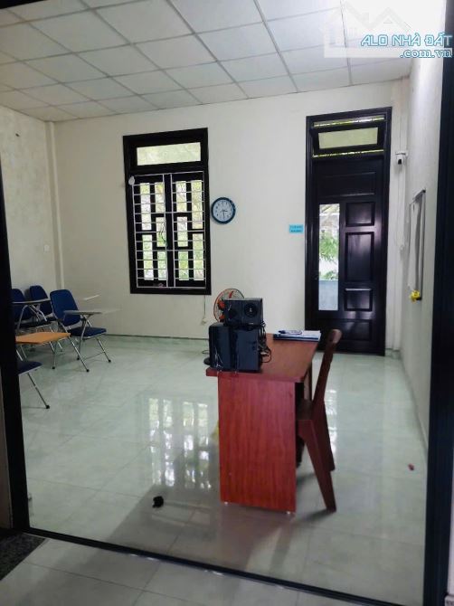 Nhà 2 tầng 3 phòng ngủ gần bên chung cư Aranya - 2
