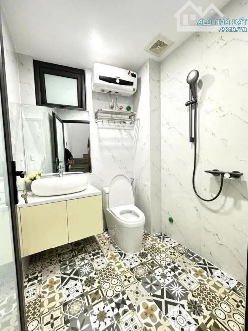 Bán nhà ngõ 68 Đường  Cầu Giấy . P. Quan Hoa. DT 34m x 6T. Full nội thất. Giá 8.6 tỷ - 2