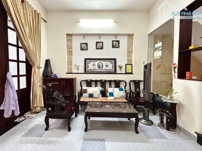 Bán nhà Trần Quang Diệu Quận 3 đúc 4 tầng 70m2 ngang 4.5m nhỉnh 11 tỷ tl - 2