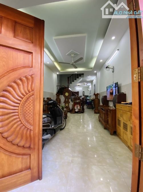 Bán nhà đẹp, khu Vip AEON, Bờ Bao Tân Thắng, Tân Phú, 60m2, 4 tầng , giá 6,96 tỷ - 2