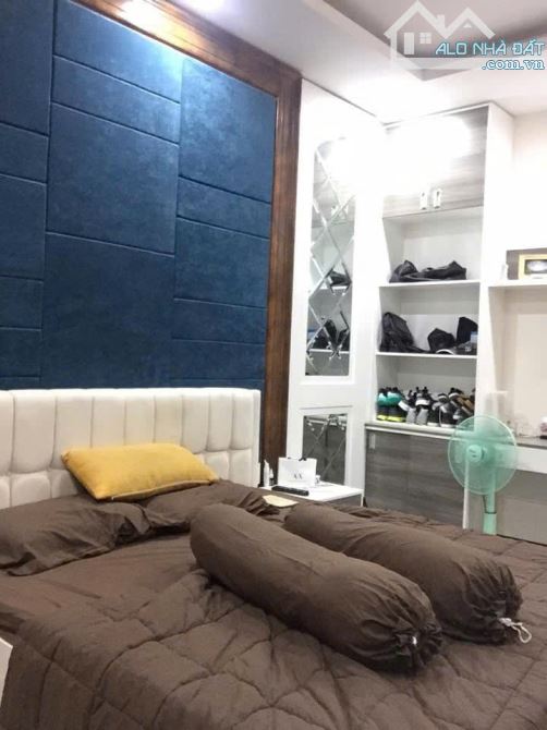 Bán nhà 206/1 Sư Vạn Hạnh (DT: 3,7x16m 3 lầu đẹp) p02 quận 10 - giá 13,5 tỷ - 2
