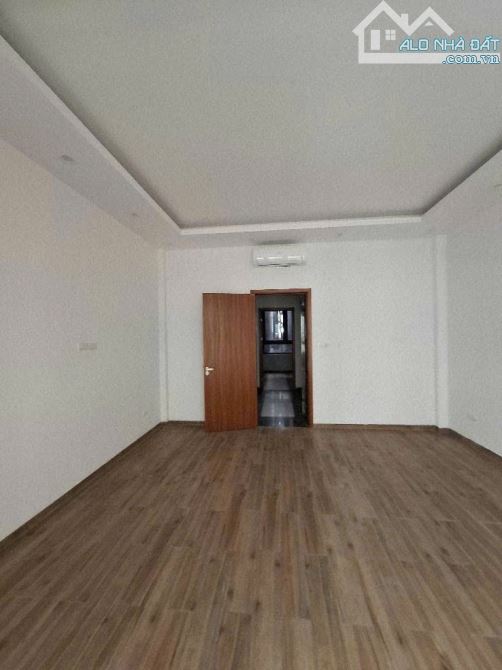 Nhà đẹp dân xây mới 6 tầng, thang máy, 48m, thoáng sáng, ở sướng, ô tô chánh, Lê Văn Thiêm - 2